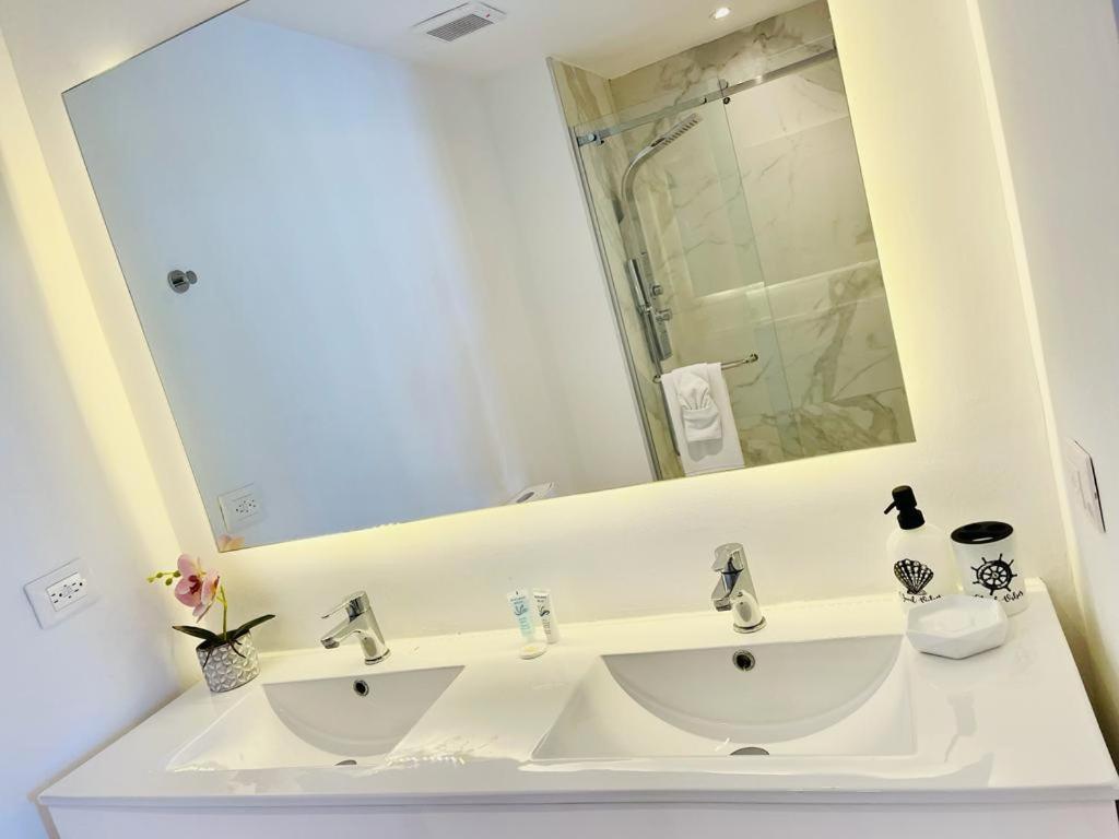 Cana Rock Star Luxury Condo, Casino, Golf, Beach In Hard Rock Area ปุนตากานา ภายนอก รูปภาพ