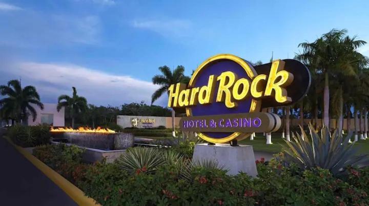 Cana Rock Star Luxury Condo, Casino, Golf, Beach In Hard Rock Area ปุนตากานา ภายนอก รูปภาพ